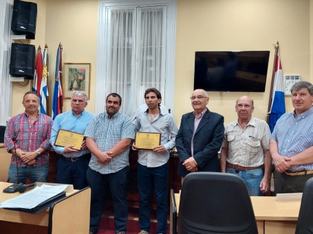 Se efectuó un agradecimiento a los Sres. Waldemar y Gonzalo Martínez por la labor prestada.